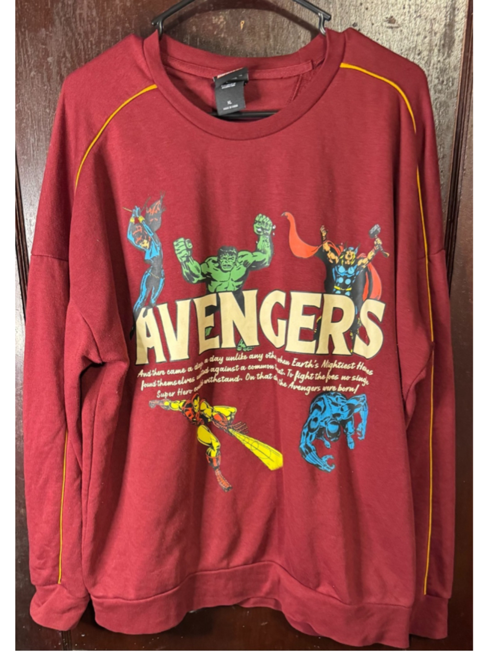 Marvel Avengers Crewneck Sweatshirt Men's Sz XL Burgundy
